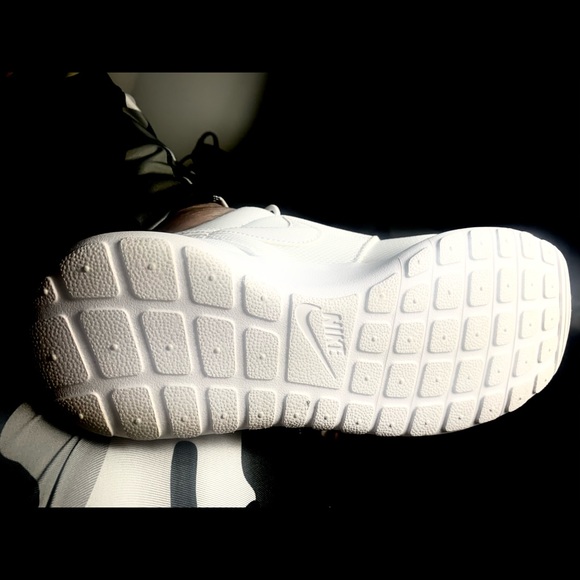 Nike sneakers - Picture 3 of 6